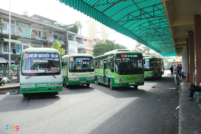 TP.HCM nói xe buýt ế ẩm vì bị Grab, Go-Viet cạnh tranh